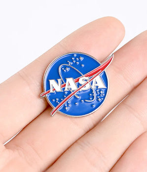 Creative Space Astral Enamel Pins Fashion English NASA Starry Sky Brooch Metal Badge Jewelry Accessories Gifts For Friends